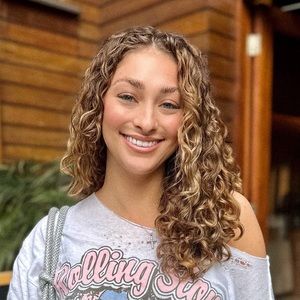 Meet your Posher, Alyna